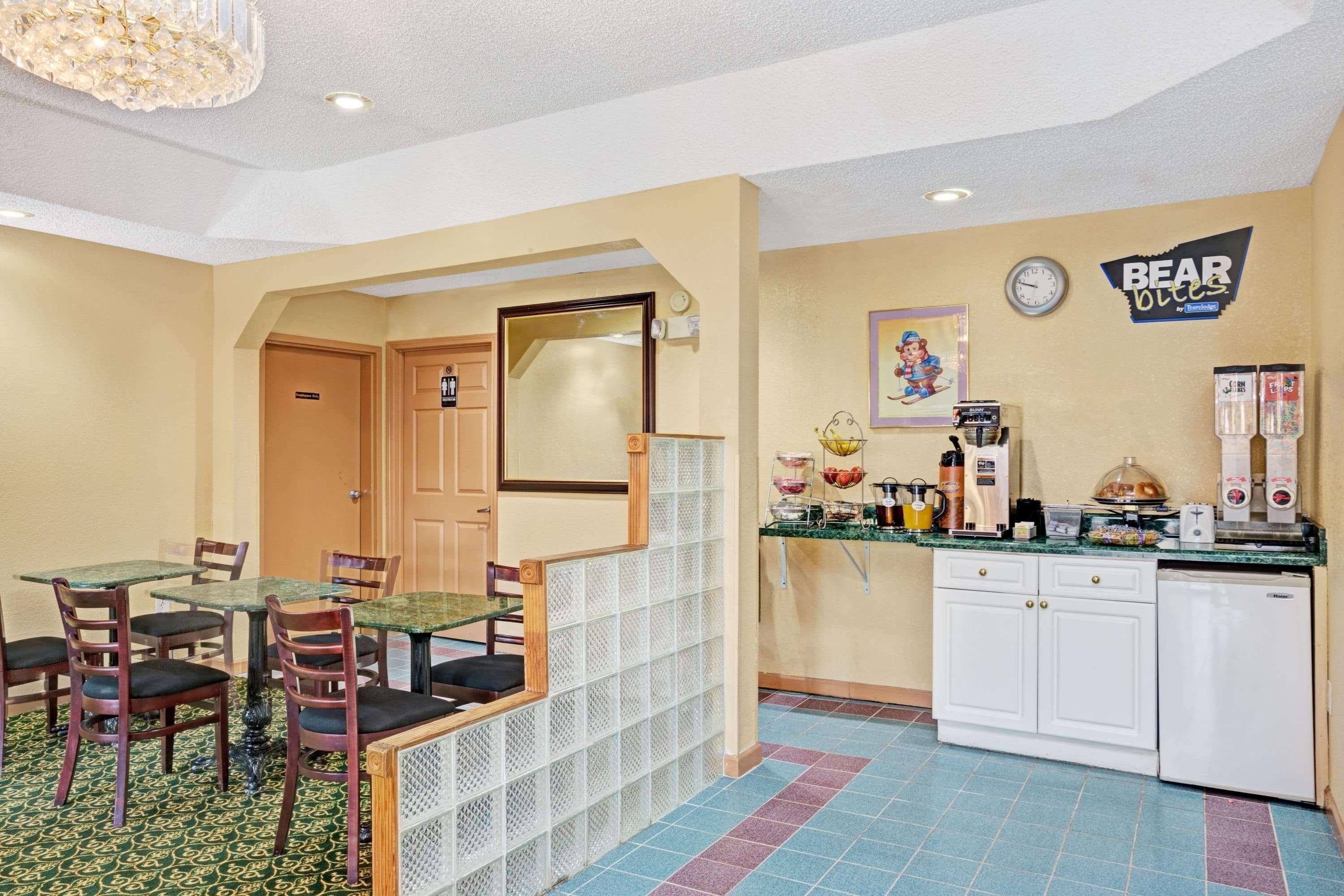 Travelodge By Wyndham Forest Park Atlanta South Εξωτερικό φωτογραφία