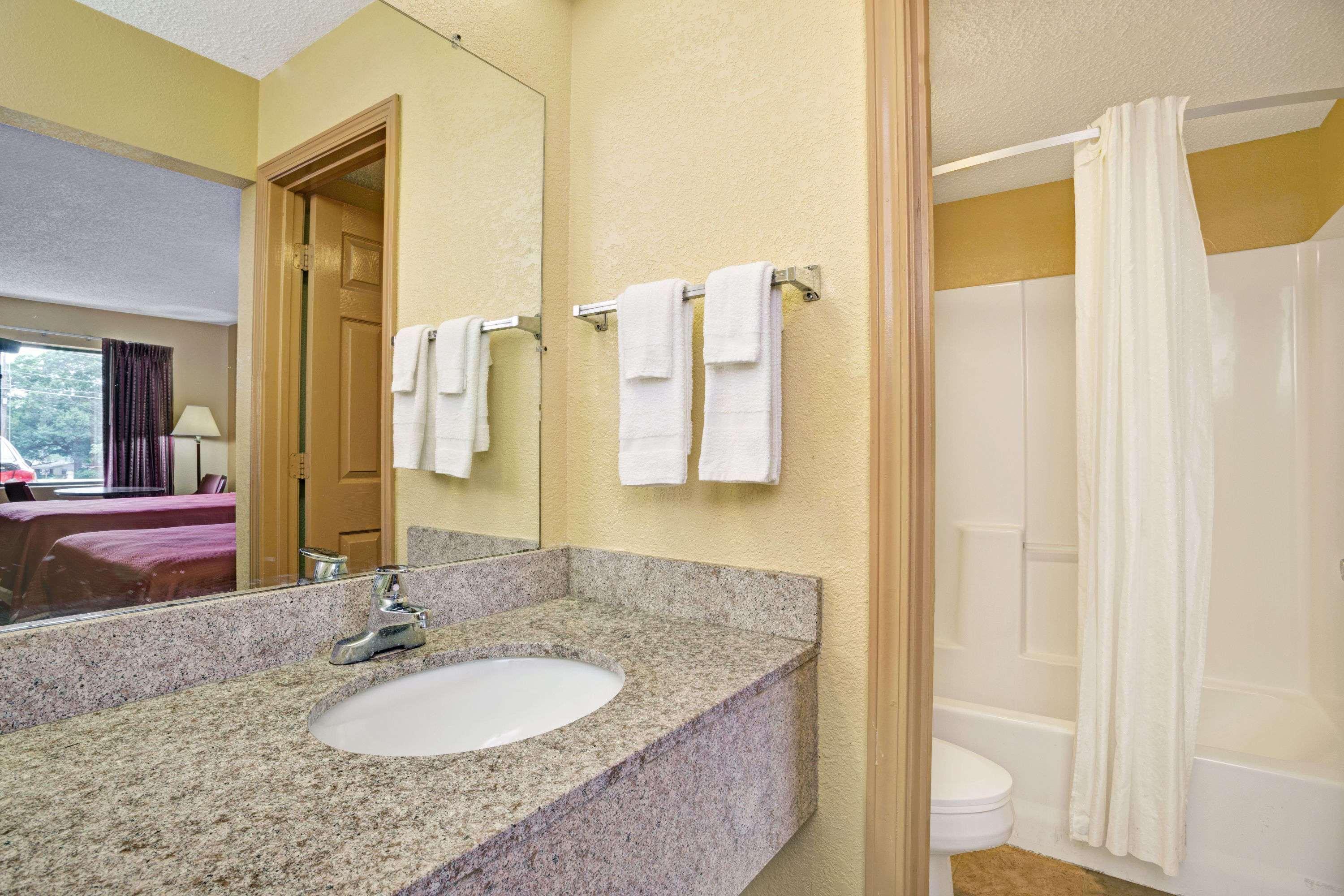 Travelodge By Wyndham Forest Park Atlanta South Εξωτερικό φωτογραφία